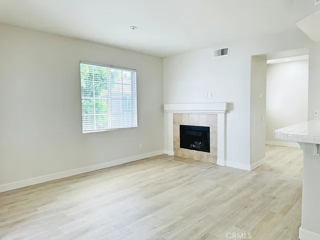20 Leucadia, Irvine, California 92602