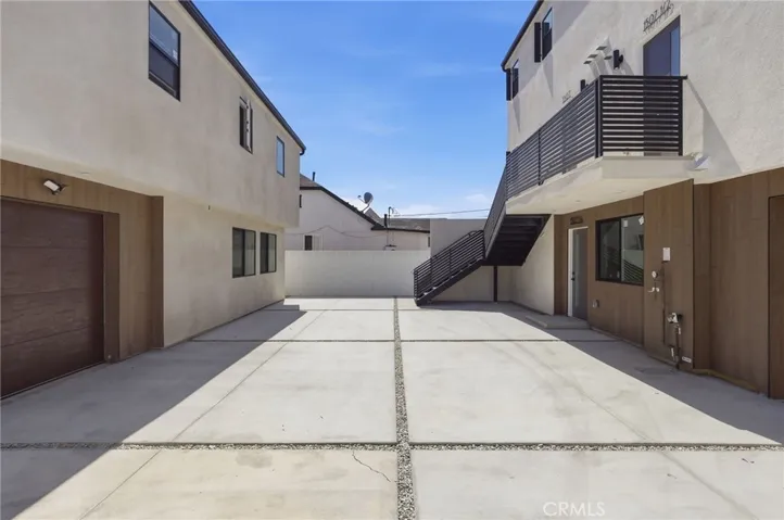 1507 W 83rd Street, Los Angeles, California 90047
