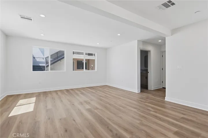 1507 W 83rd Street, Los Angeles, California 90047