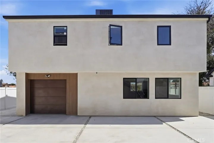 1507 W 83rd Street, Los Angeles, California 90047