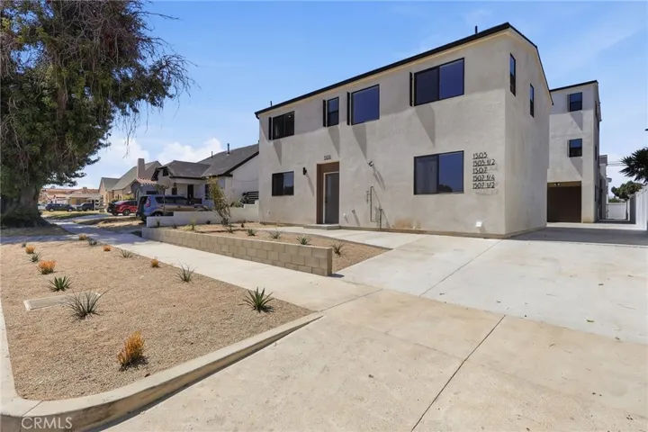 1507 W 83rd Street, Los Angeles, California 90047