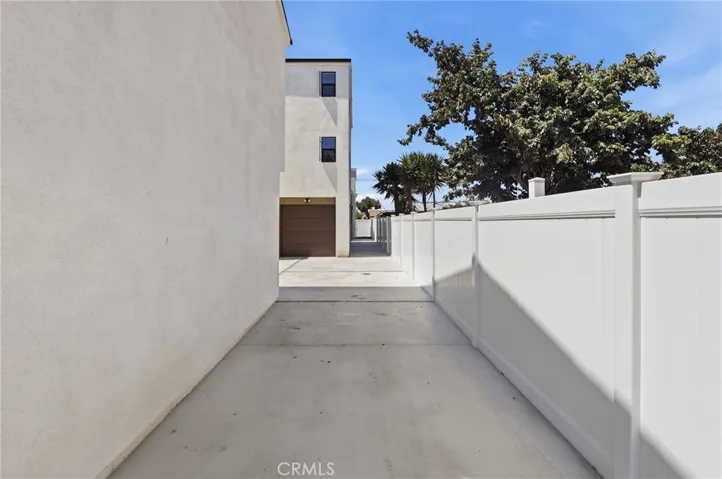 1507 W 83rd Street, Los Angeles, California 90047