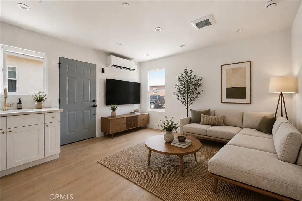 AI generated Virtual Staging