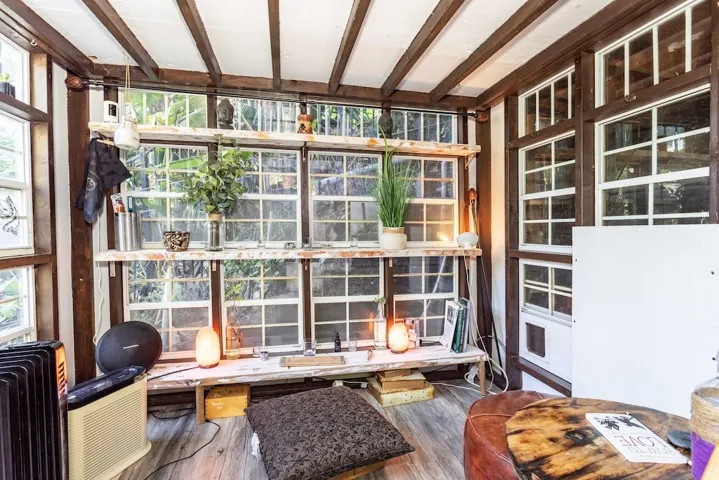 8869 Lookout Mountain Ave, Los Angeles, California 90046