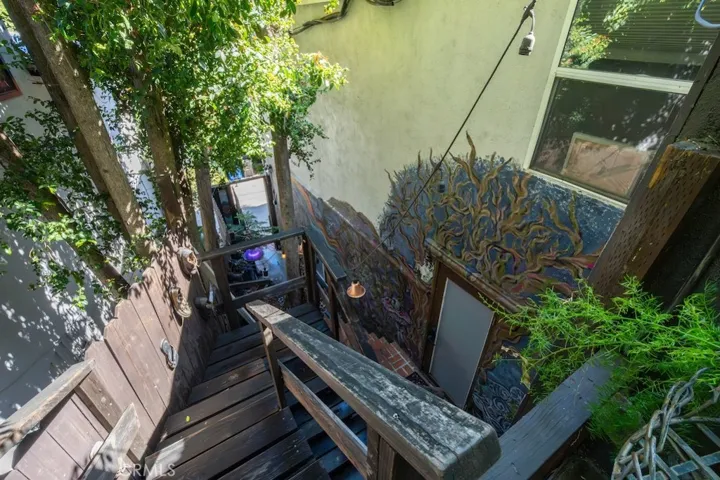 8869 Lookout Mountain Ave, Los Angeles, California 90046
