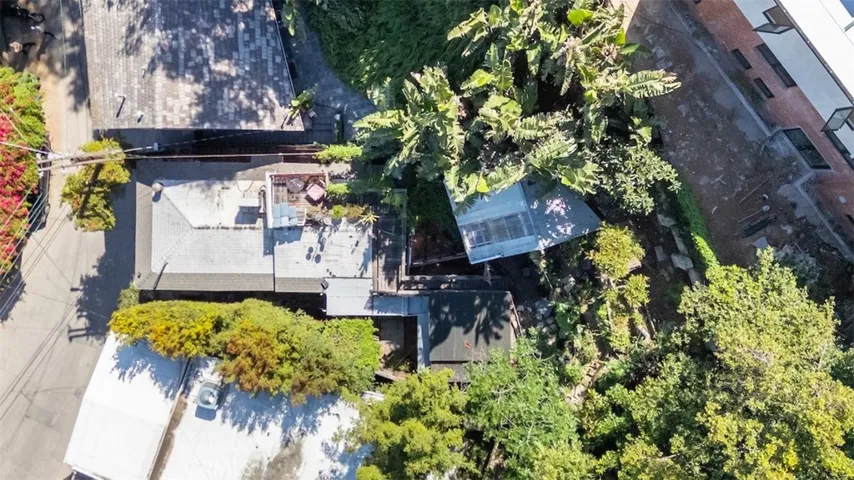 8869 Lookout Mountain Ave, Los Angeles, California 90046