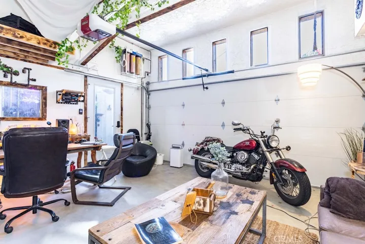 8869 Lookout Mountain Ave, Los Angeles, California 90046