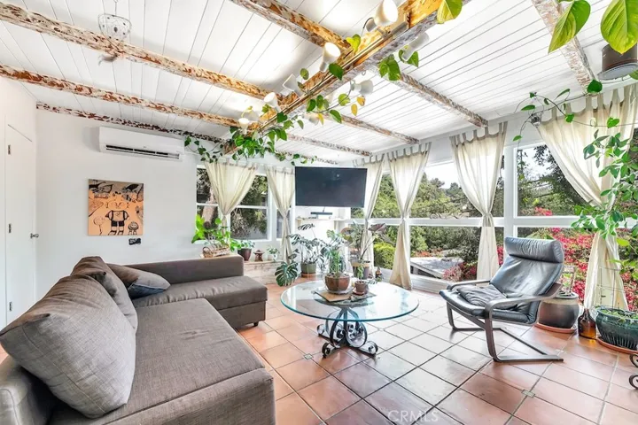 8869 Lookout Mountain Ave, Los Angeles, California 90046
