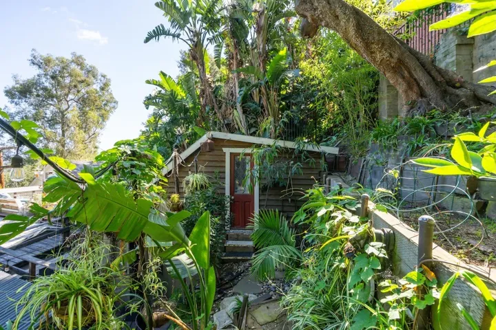 8869 Lookout Mountain Ave, Los Angeles, California 90046