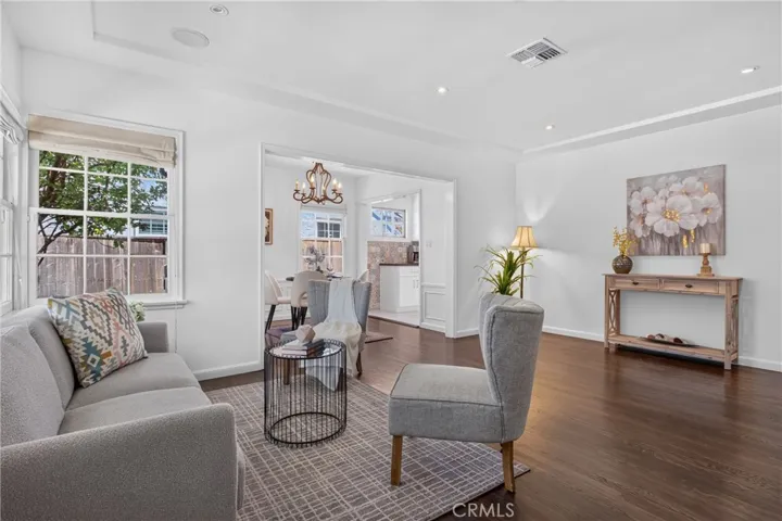 5938 Simpson Ave, Valley Village, California 91607