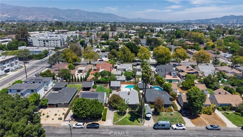5938 Simpson Ave, Valley Village, California 91607