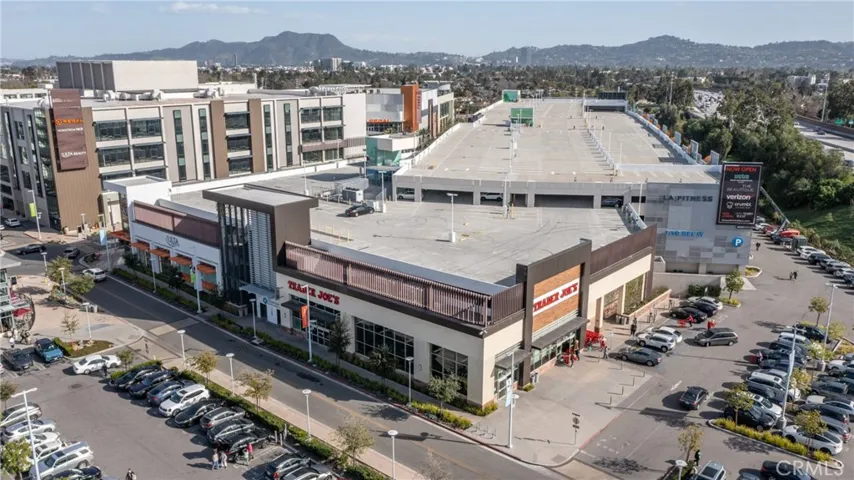 5938 Simpson Ave, Valley Village, California 91607