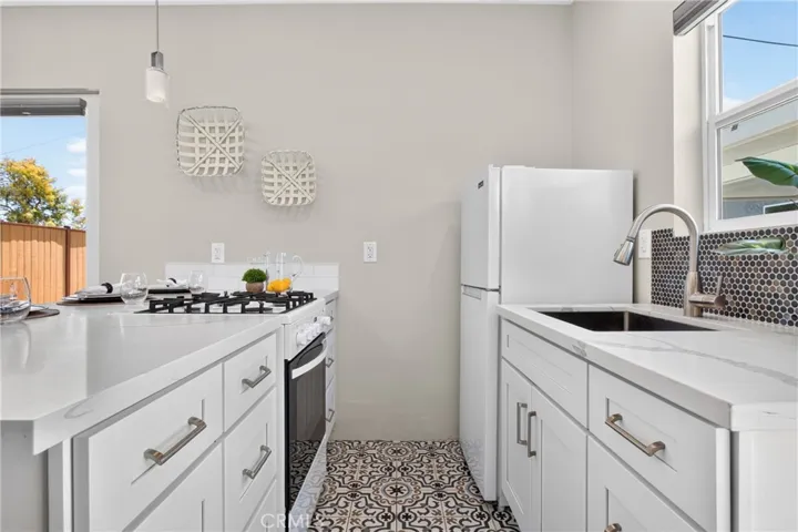 5938 Simpson Ave, Valley Village, California 91607