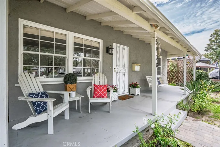 5938 Simpson Ave, Valley Village, California 91607