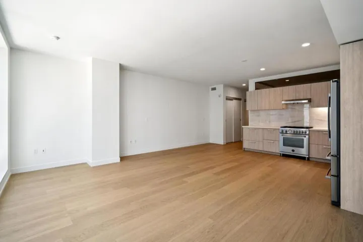 188 W Saint James Street 10409, San Jose, California 95110