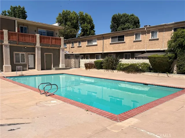 20146 Cohasset Street 5, Winnetka, California 91306