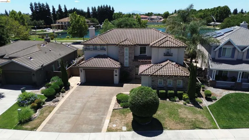 5548 Cortina Ln, Stockton, California 95219