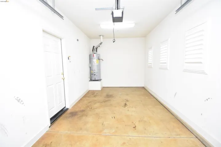 5548 Cortina Ln, Stockton, California 95219