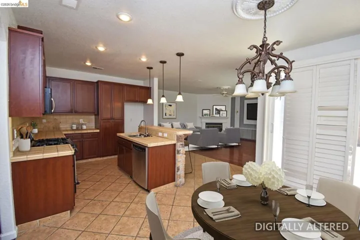 5548 Cortina Ln, Stockton, California 95219