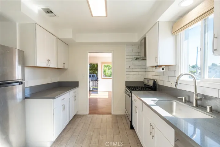 2413 W 180th Street, Torrance, California 90504