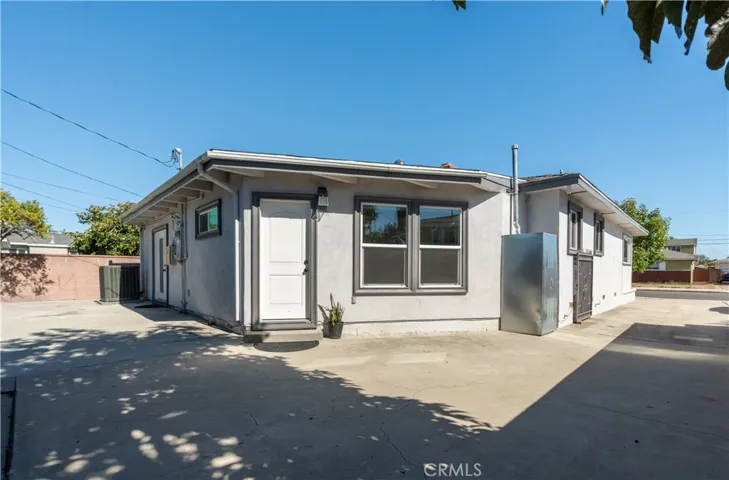 2413 W 180th Street, Torrance, California 90504