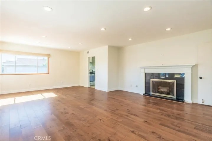 2413 W 180th Street, Torrance, California 90504
