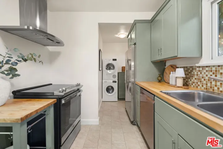 3324 Berkeley Avenue, Los Angeles, California 90026