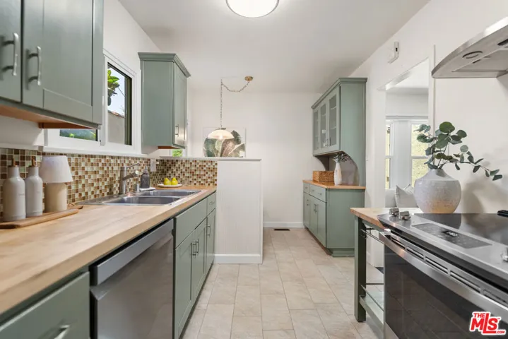3324 Berkeley Avenue, Los Angeles, California 90026