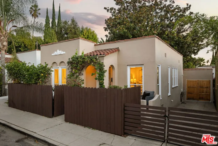 3324 Berkeley Avenue, Los Angeles, California 90026