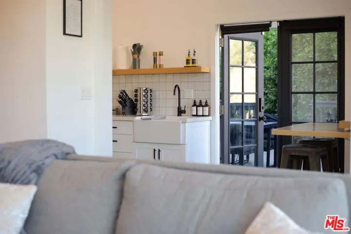 8188 Gould Avenue, Los Angeles, California 90046