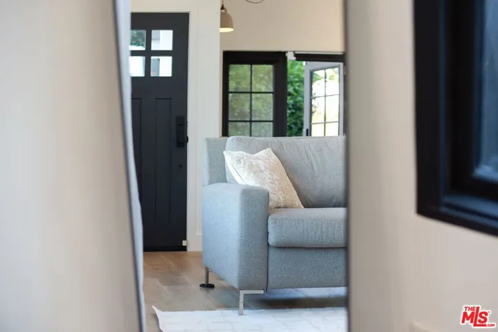 8188 Gould Avenue, Los Angeles, California 90046