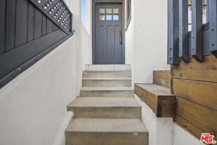 8188 Gould Avenue, Los Angeles, California 90046