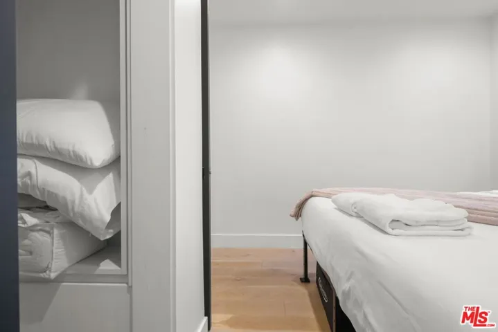 8188 Gould Avenue, Los Angeles, California 90046