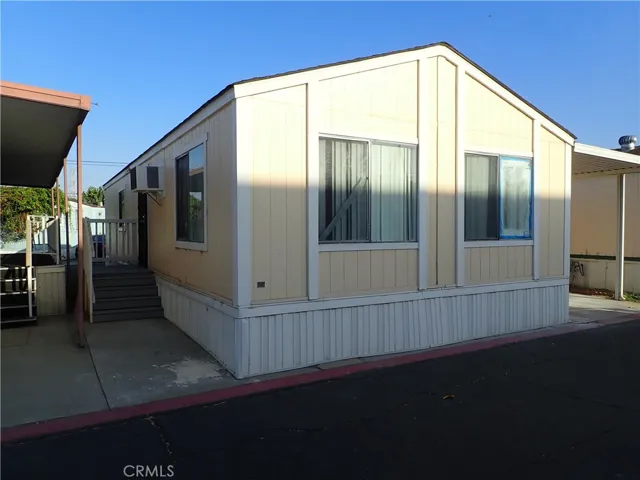 5678 Shull St. #17, Bell Gardens, California 90201