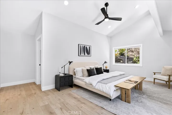 10553 Mcbroom Street, Sunland, California 91040