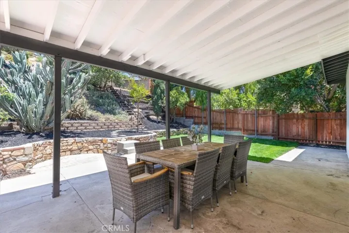 10553 Mcbroom Street, Sunland, California 91040