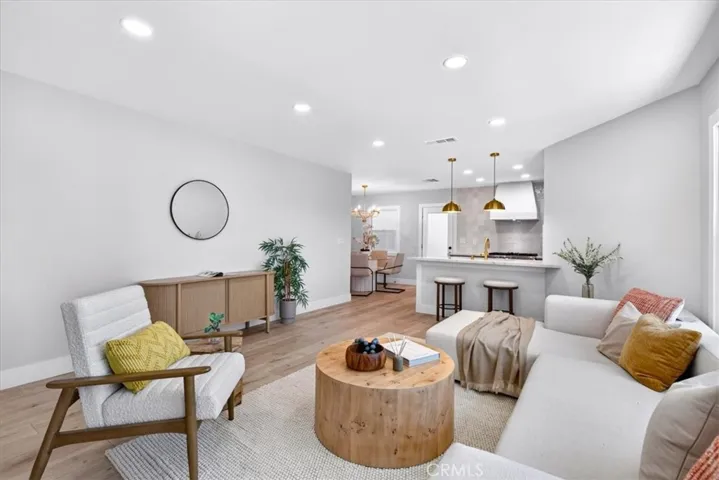 10553 Mcbroom Street, Sunland, California 91040