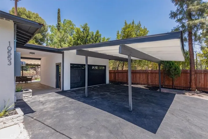 10553 Mcbroom Street, Sunland, California 91040