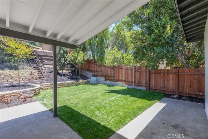 10553 Mcbroom Street, Sunland, California 91040
