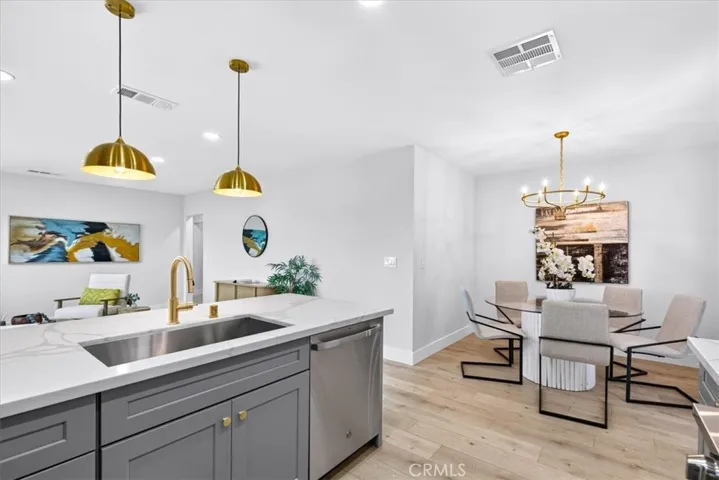 10553 Mcbroom Street, Sunland, California 91040