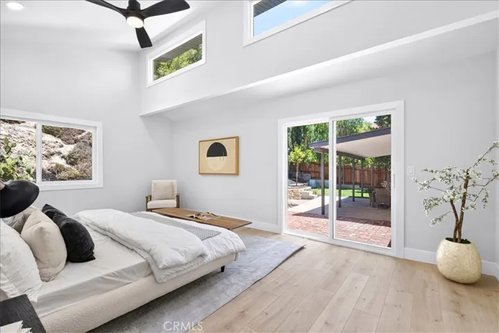 10553 Mcbroom Street, Sunland, California 91040