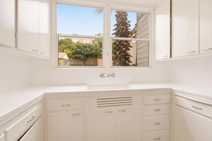 577 Bellevue Avenue, Daly City, California 94014