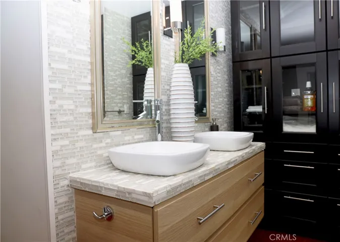 161 Ruby Street, Laguna Beach, California 92651