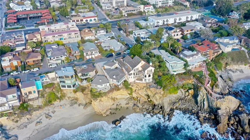 161 Ruby Street, Laguna Beach, California 92651