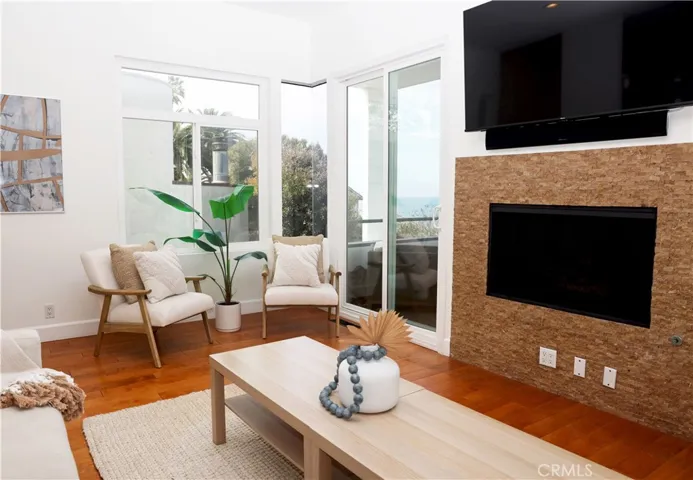 161 Ruby Street, Laguna Beach, California 92651