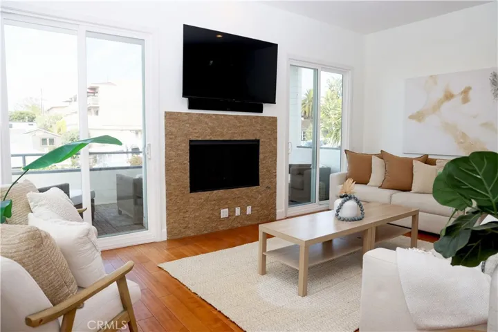 161 Ruby Street, Laguna Beach, California 92651