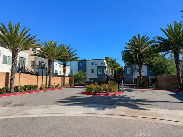14039 Ruby 1, Gardena, California 90247