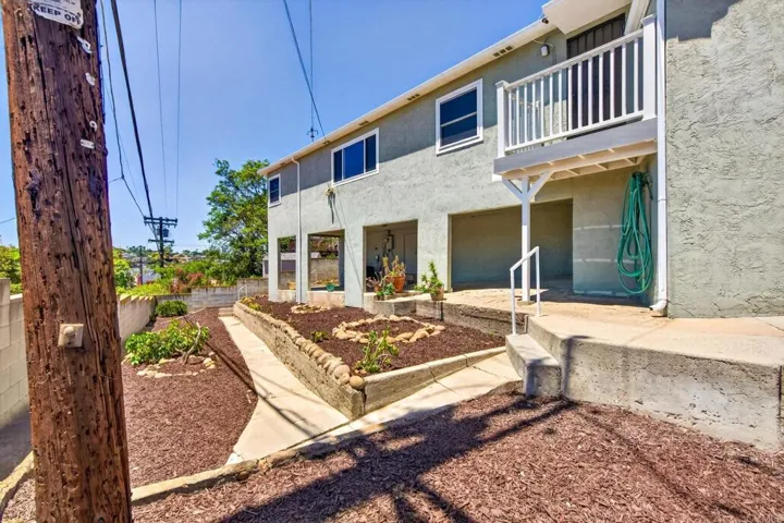 4235 Francis Way, La Mesa, California 91942