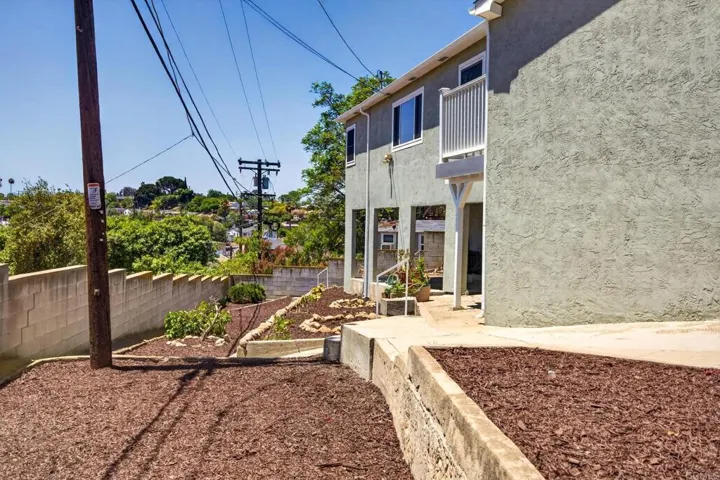 4235 Francis Way, La Mesa, California 91942