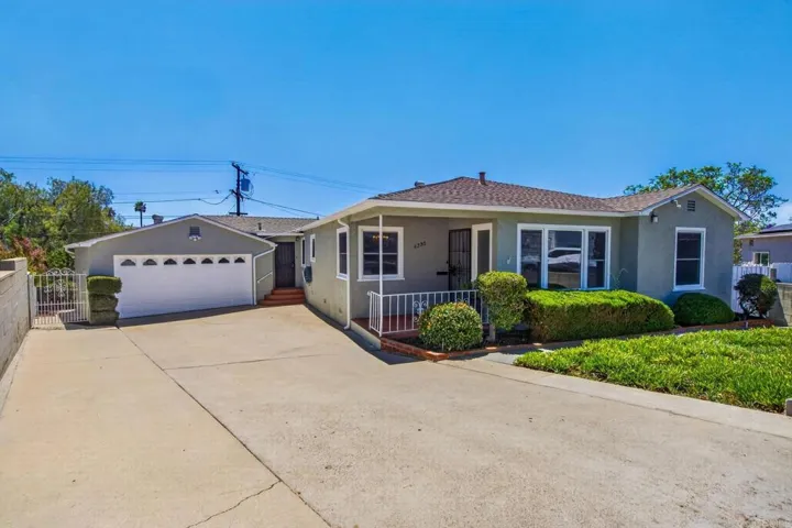 4235 Francis Way, La Mesa, California 91942